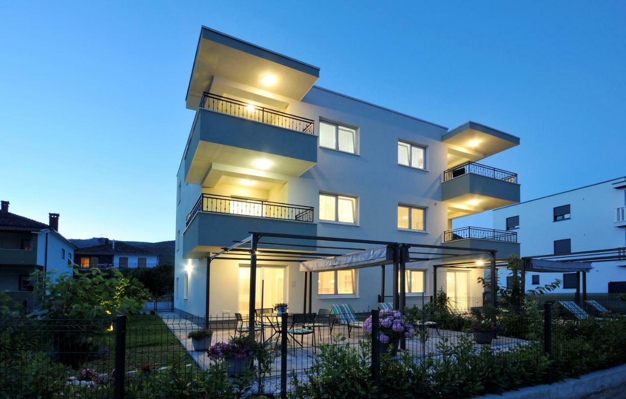 Apartment Town *
